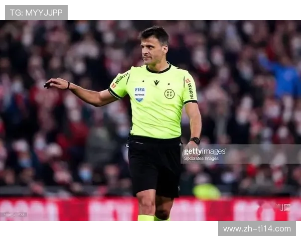 德媒质疑意甲裁判马里亚尼执法表现 焦点战判罚引发热议 德媒质疑意甲裁判马里亚尼执法表现 焦点战判罚引发热议